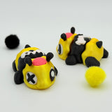 Spooky Zom-Bees and Hive | 3D Printed | Articulated Collectible for Desk Decoration Halloween Ornaments Gift
